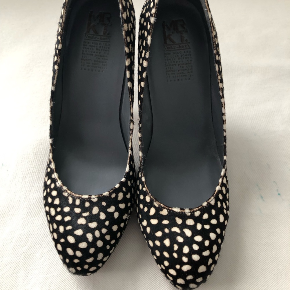 MRKT Oreo Platform Heels - Picture 3 of 14